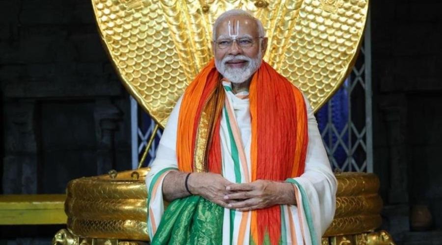 Greetings: प्रधानमंत्री ने कार्तिक पूर्णिमा, देव दीपावली और प्रकाश पर्व की बधाई दी